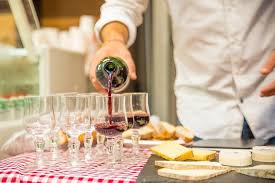 Walking tour of Le Marais with wine & cheese tasting - Image 2
